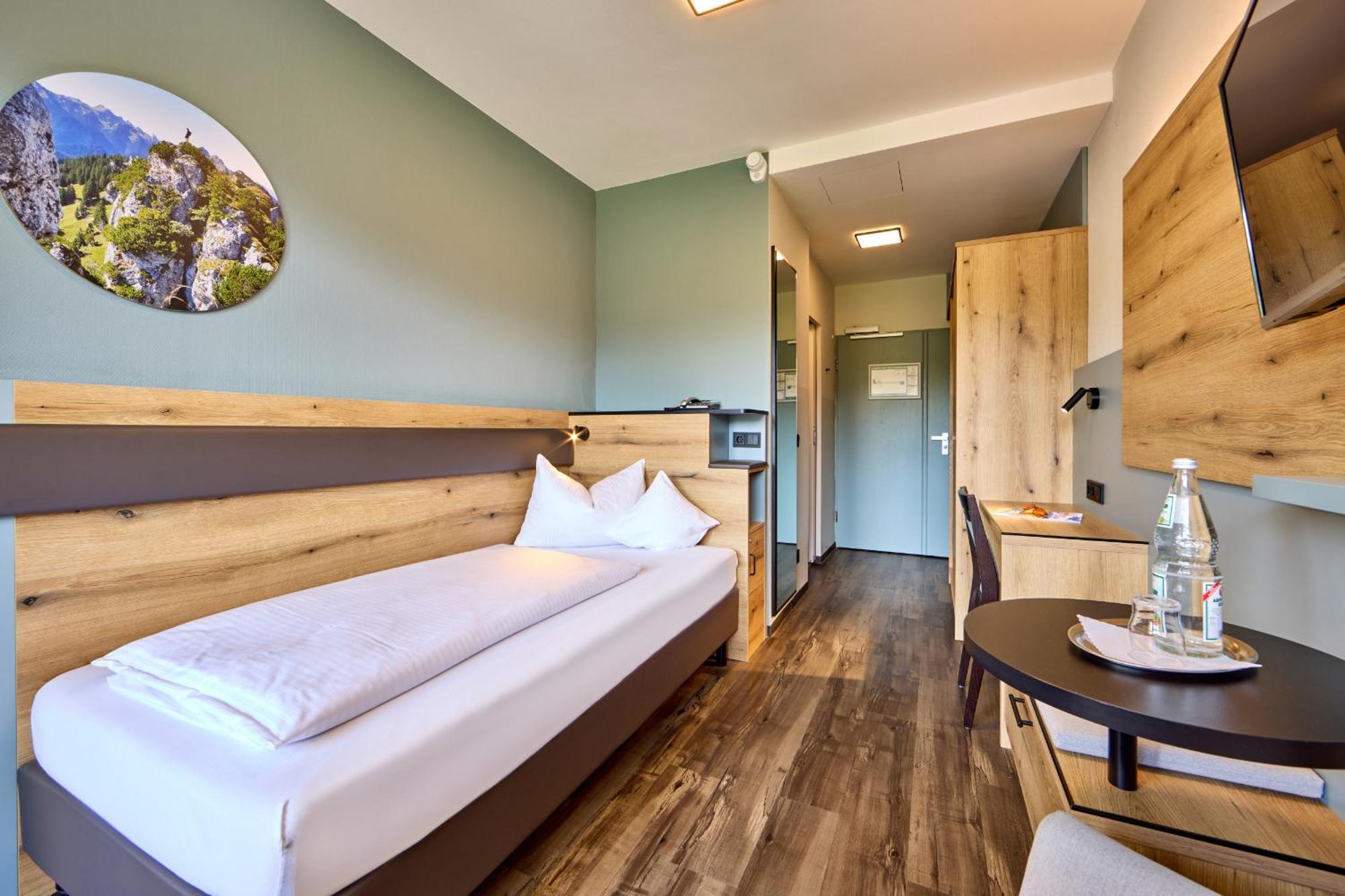 Aura-Hotel Saulgrub Ngoại thất bức ảnh